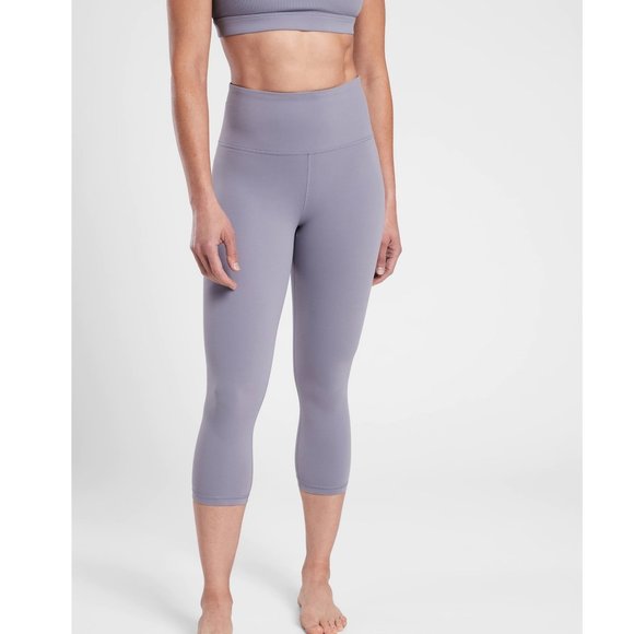 Athleta Pants - LIKE NEW! Athleta Ultra High Rise Elation Capri